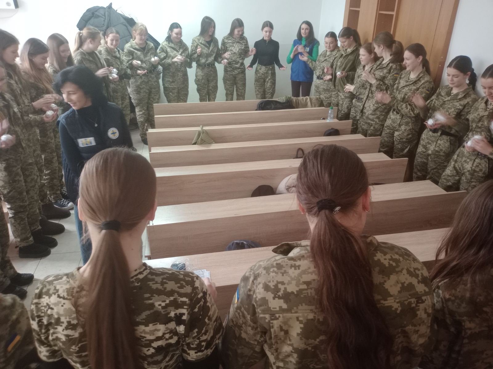 Зустрічі студентів   на виховних годинах   із представниками благодійного фонду   «Карітас Івано-Франківськ»  продовжуються