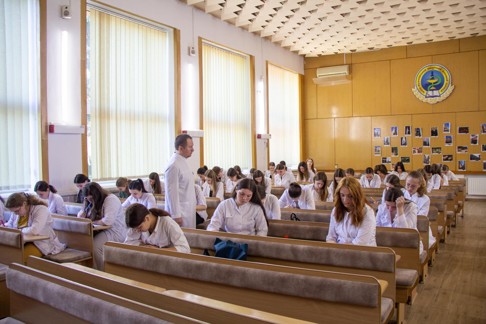 Мультипредметний тест на третьому курсі у медсестер