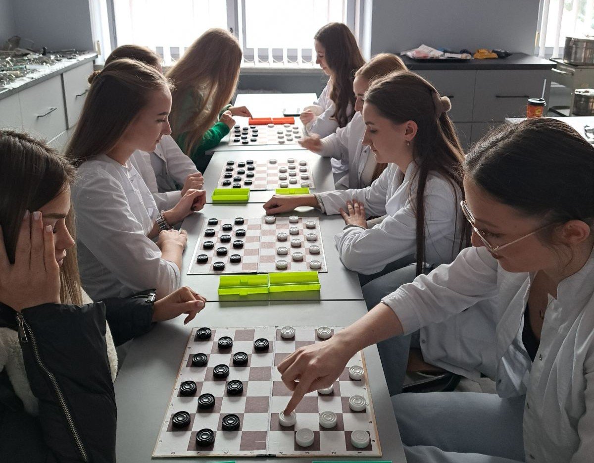 Участь у Спортивних іграх України