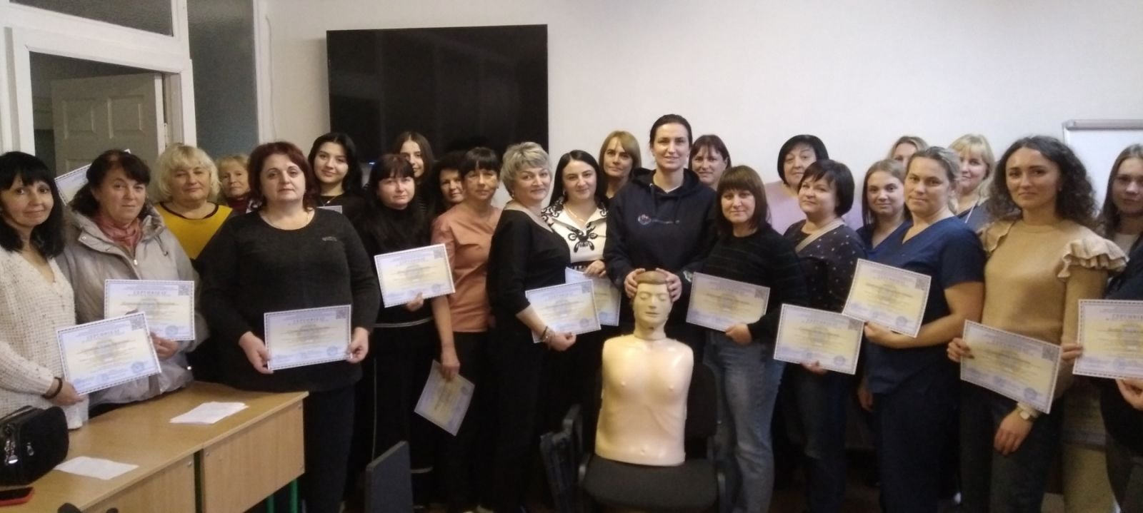 Медичні сестри опановують навички надання невідкладної медичної допомоги