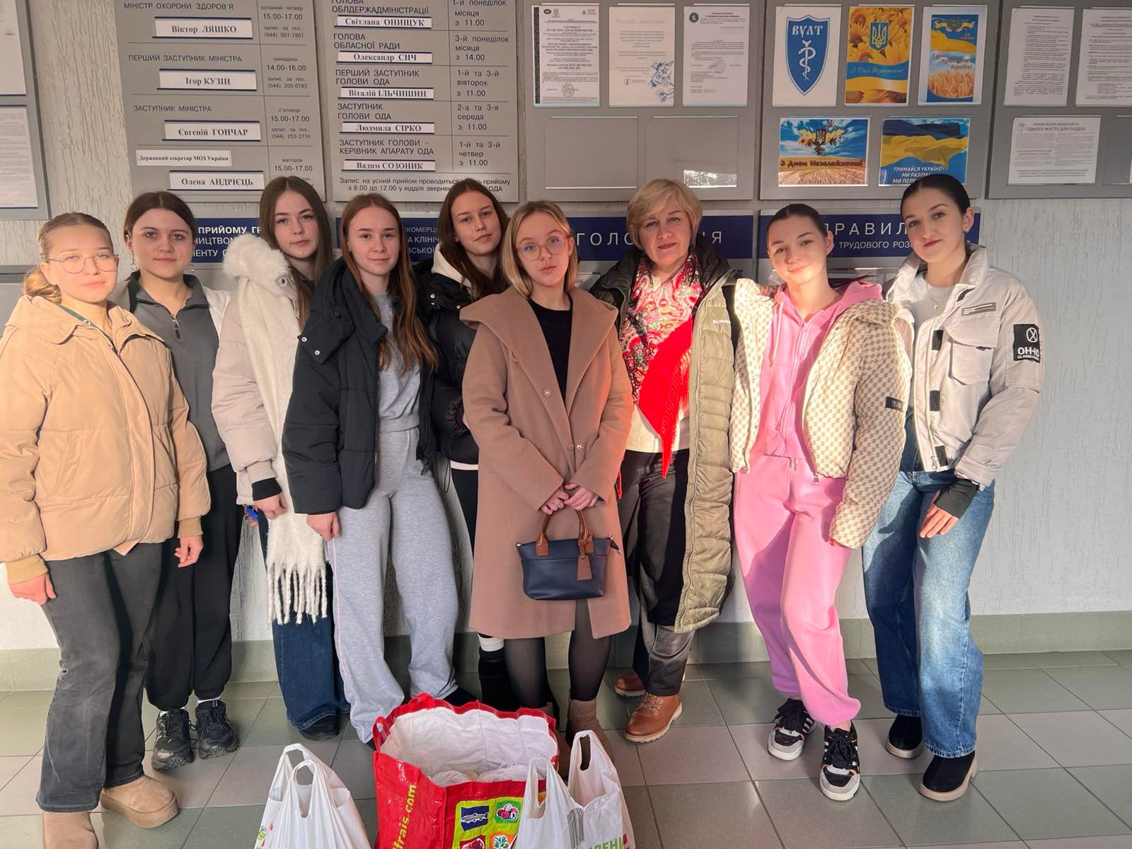 Із великою вдячністю і доземним поклоном до воїнів наших