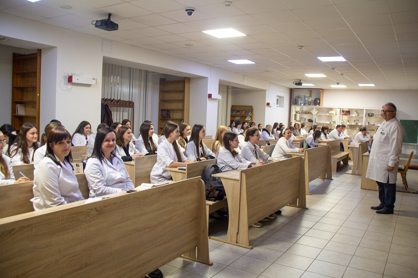Розпочалися директорські години спілкування на третьому курсі