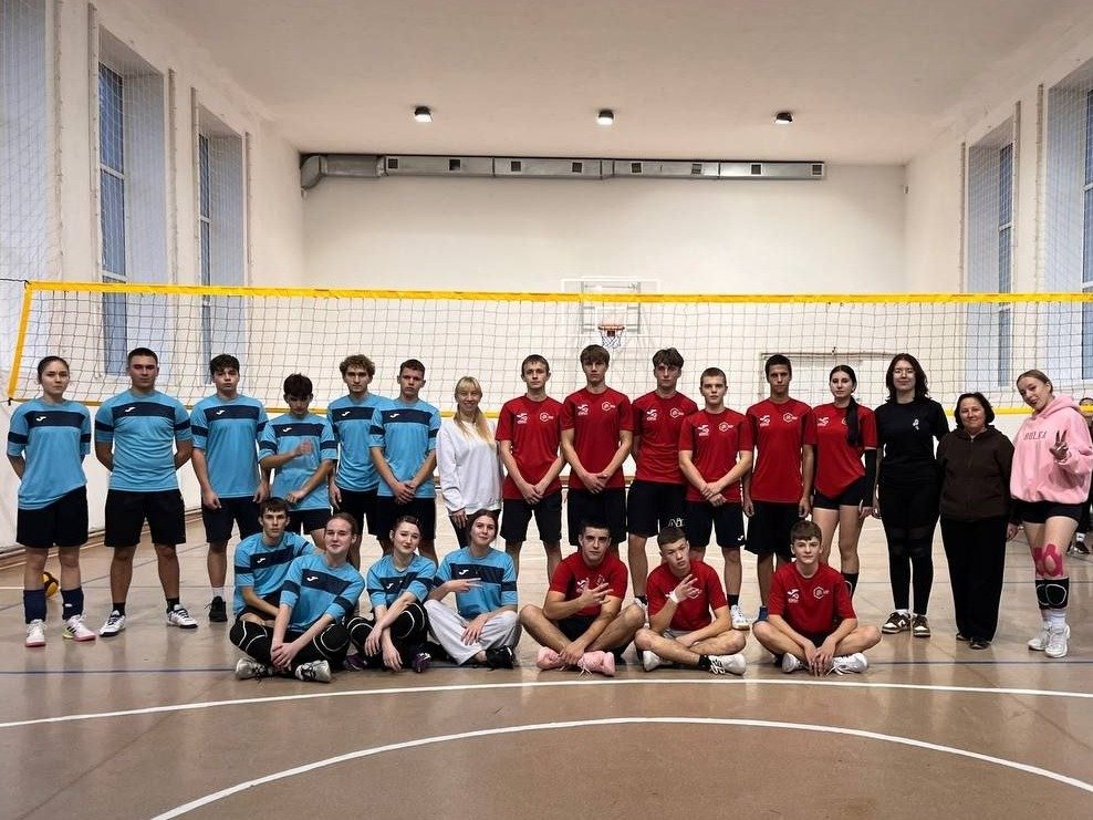 Спорт у нашому коледжі не знає пауз!