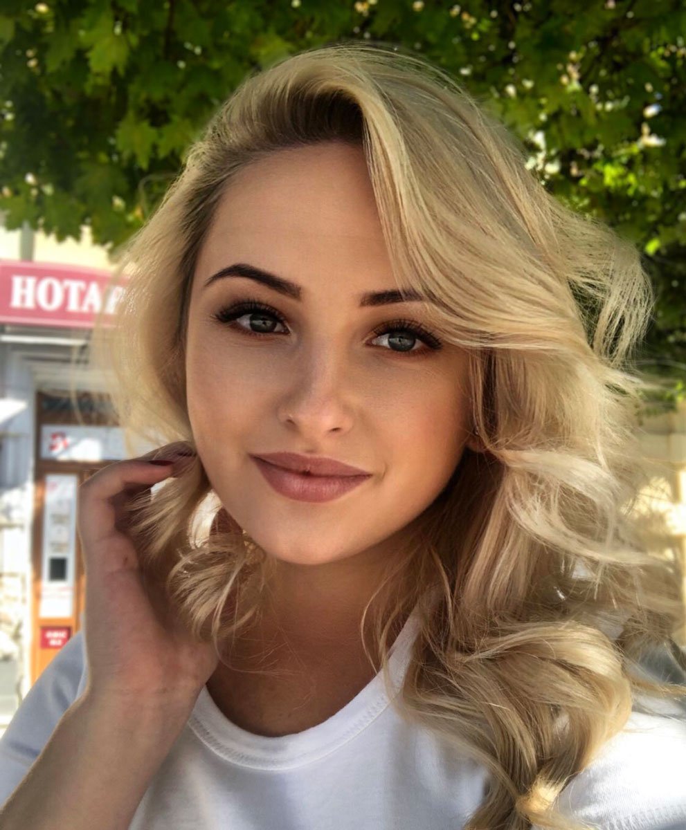 30 постатей випускників...Марія ПАТРІЙЧУК